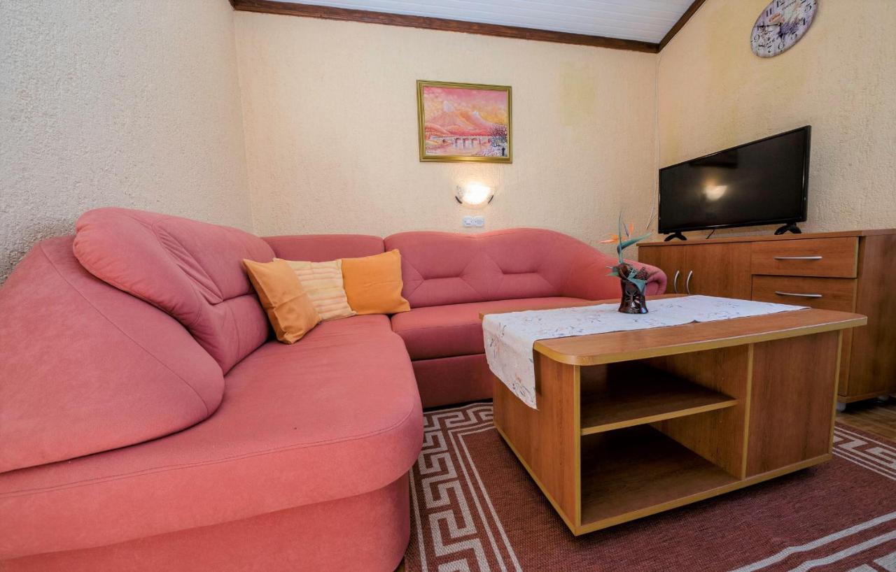 Apartments Anica קמפור חדר תמונה